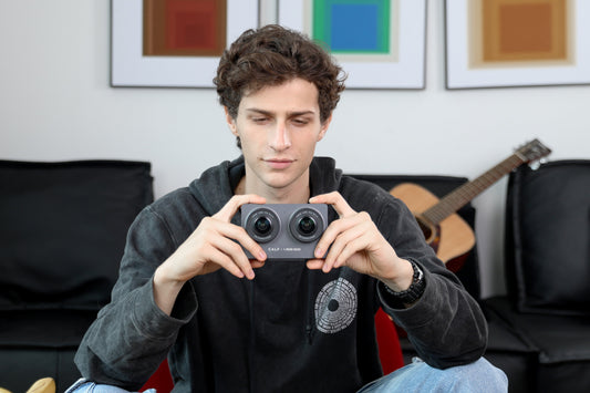 Capture a Heartwarming Christmas in 3D: Bring Holiday Magic to Life with the CALF VISINSE 3D VR180 Camera